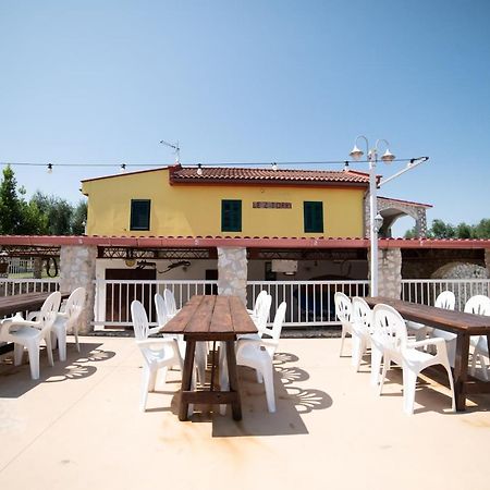 Coppola Rossa Relax Bed & Breakfast Весте Екстериор снимка
