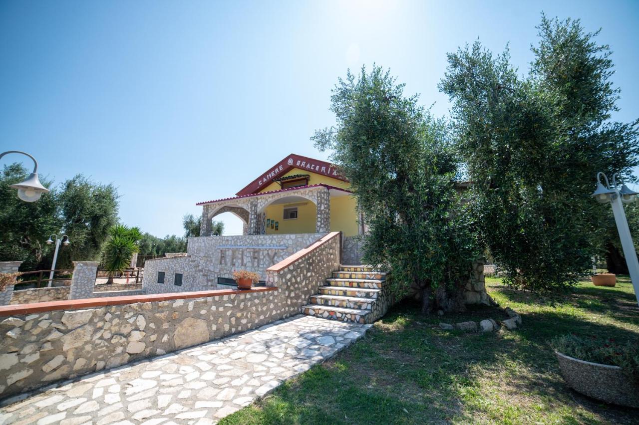 Coppola Rossa Relax Bed & Breakfast Весте Екстериор снимка
