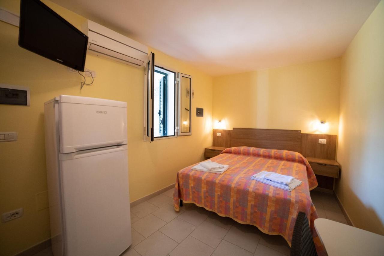 Coppola Rossa Relax Bed & Breakfast Весте Екстериор снимка